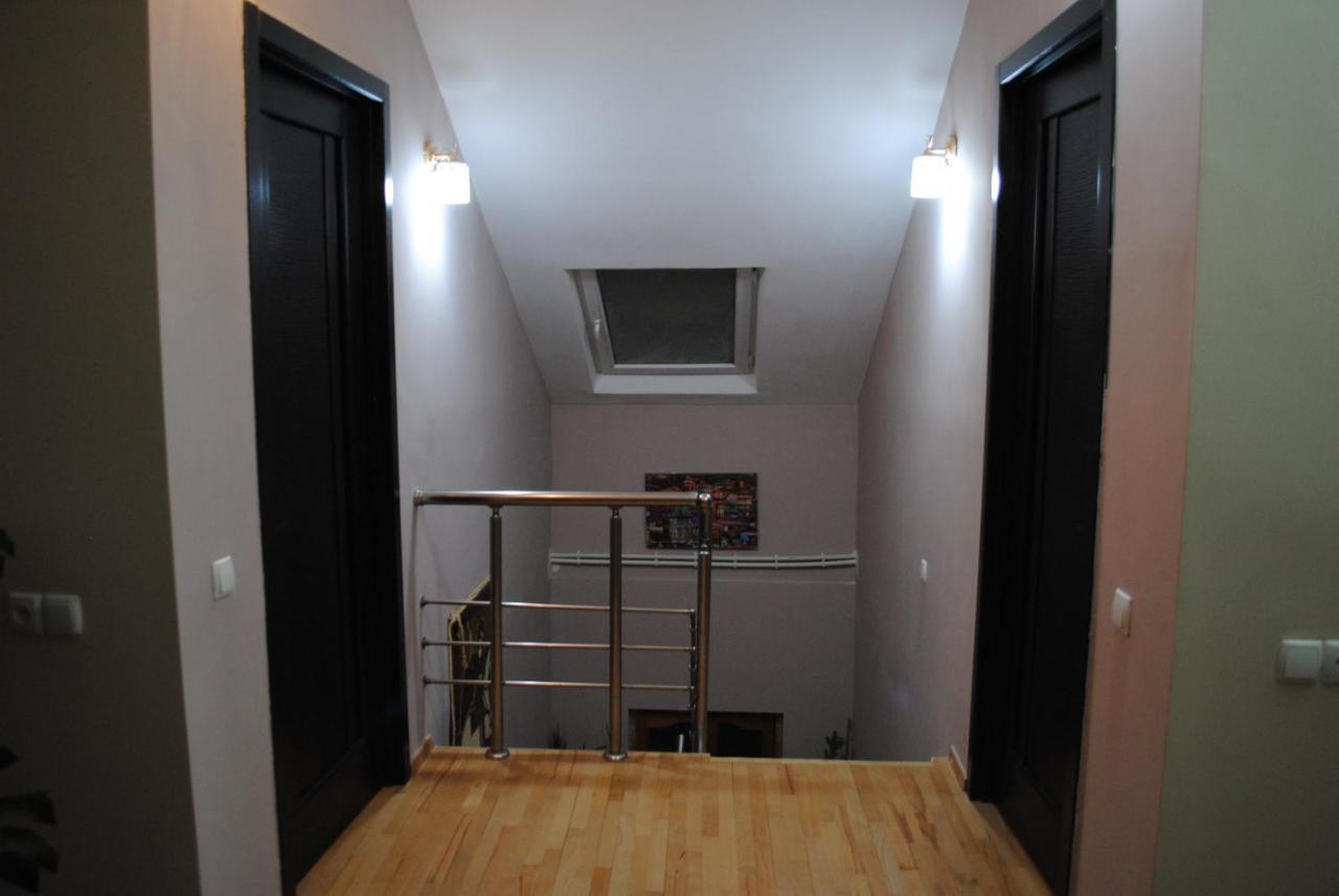 Family Guesthouse - Macharashvili Tbilisi Eksteriør billede